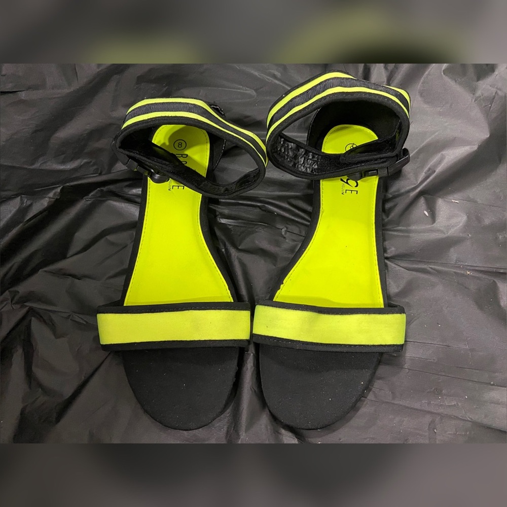 Sandals - Picture 4 of 7